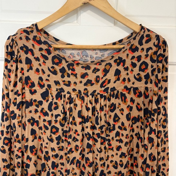 LOFT Womens Leopard Print Babydoll Top Blouse Tan/Navy/Orange 3/4 Blouson Sleeve - Picture 2 of 14